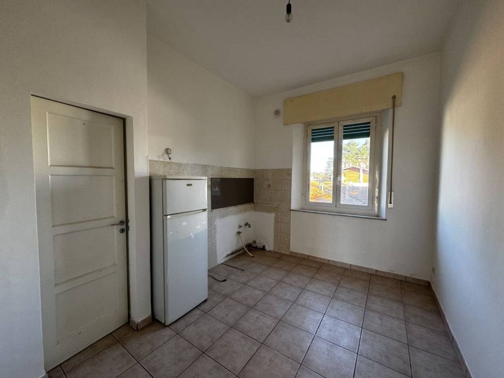 Appartamento a Jesi in Via Raffaello Sanzio - Foto 5