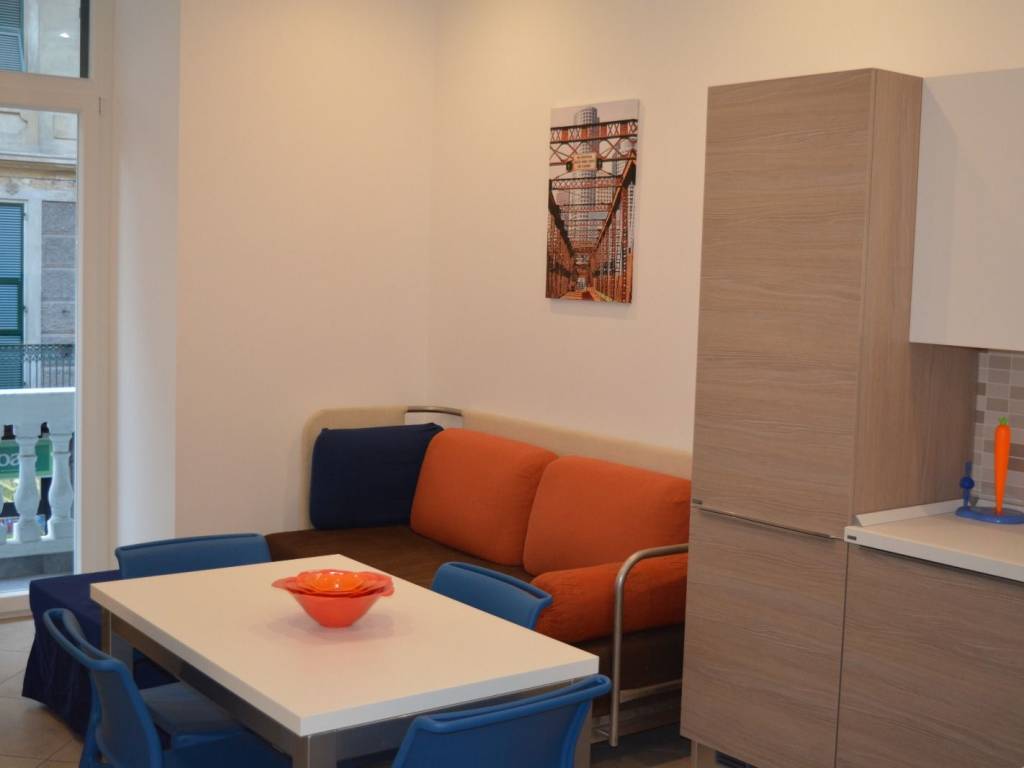 Appartamento a Savona in Via Bartolomeo Guidobono - Foto 2
