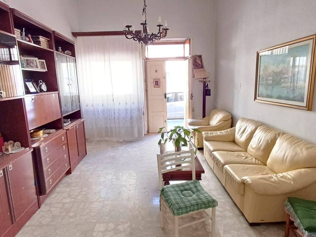 Appartamento a Francavilla fontana in Via Carlo Pisacane, 53 - Foto 3