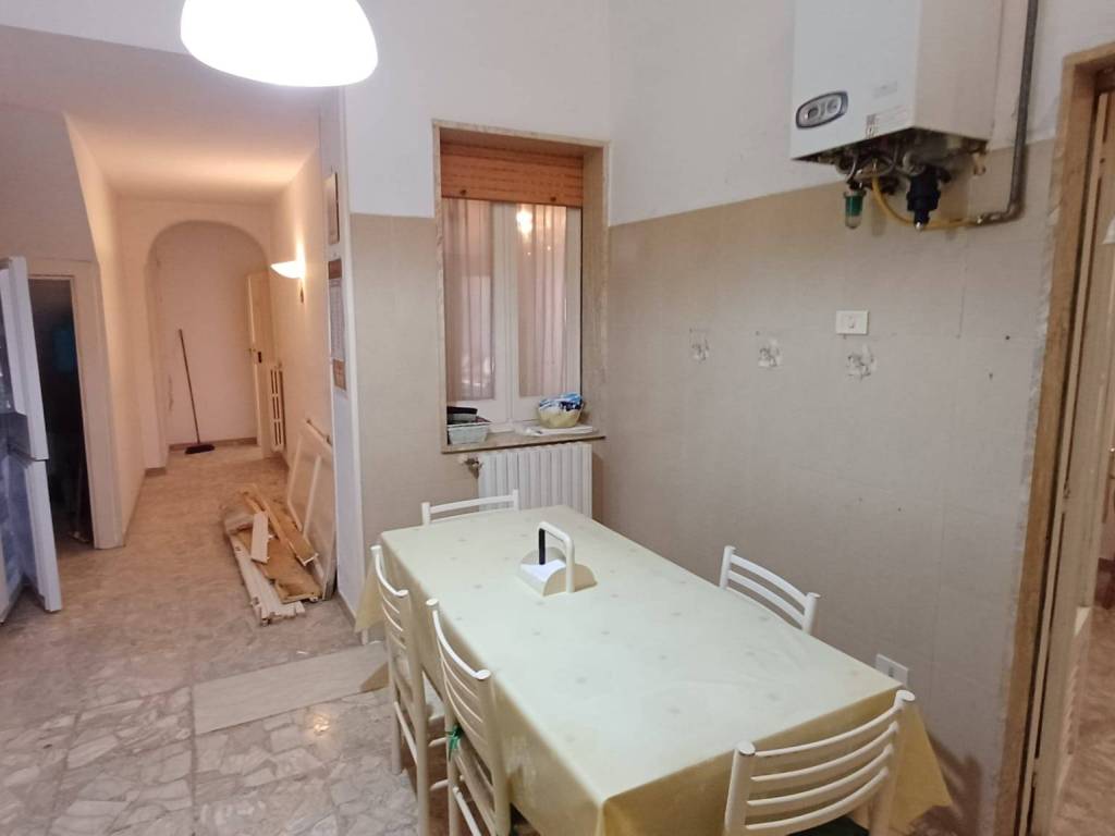 Appartamento a Francavilla fontana in Via Carlo Pisacane, 53 - Foto 4