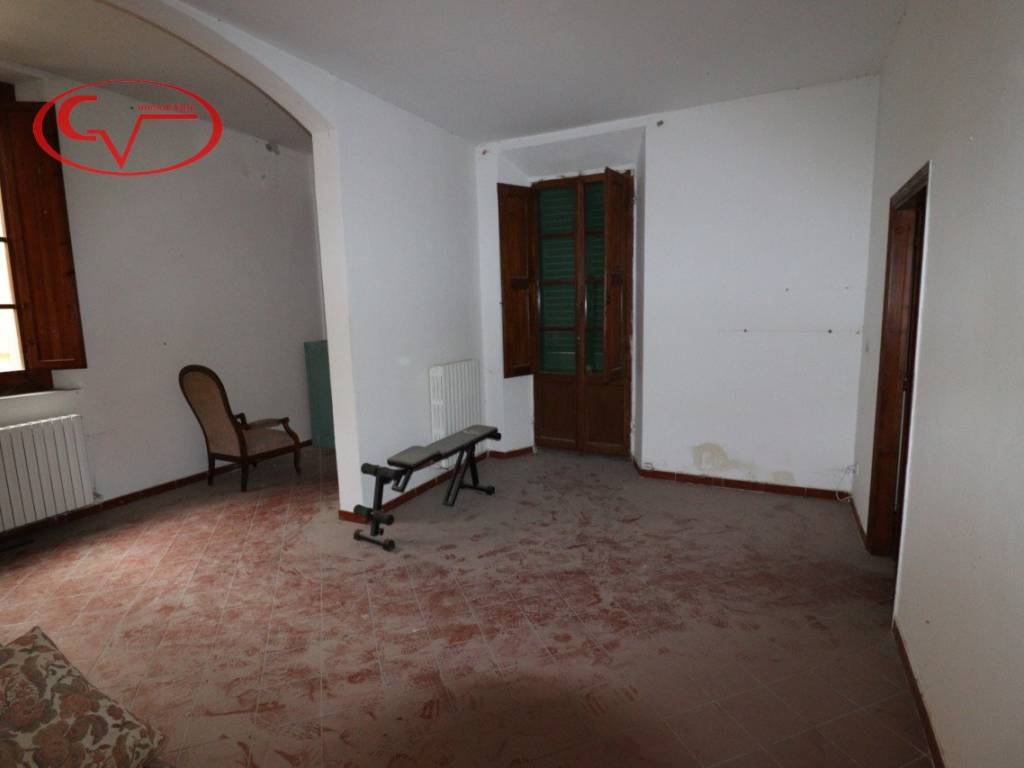 Appartamento a Montevarchi in Via Roma - Foto 2