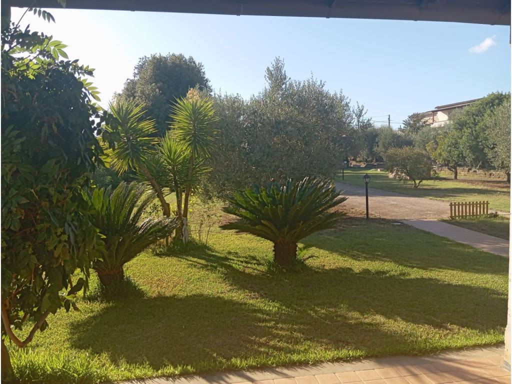 Villa a Lanuvio in Via Riserva della Bandita - Foto 3