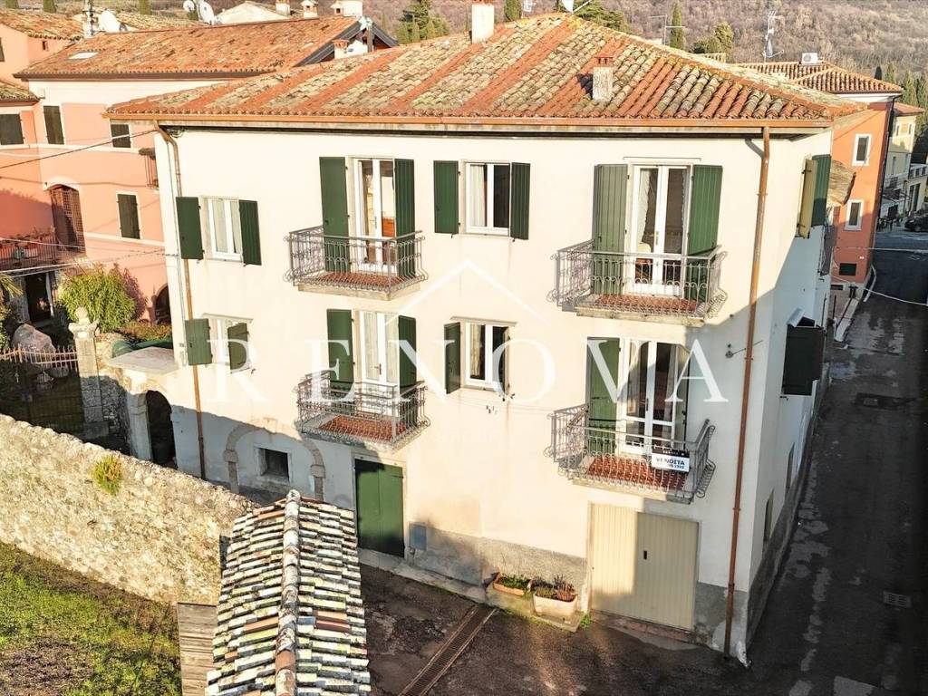 Rustico / casale a Costermano sul garda in VIA FRATELLI CANESTRARI, 100 - Foto 2