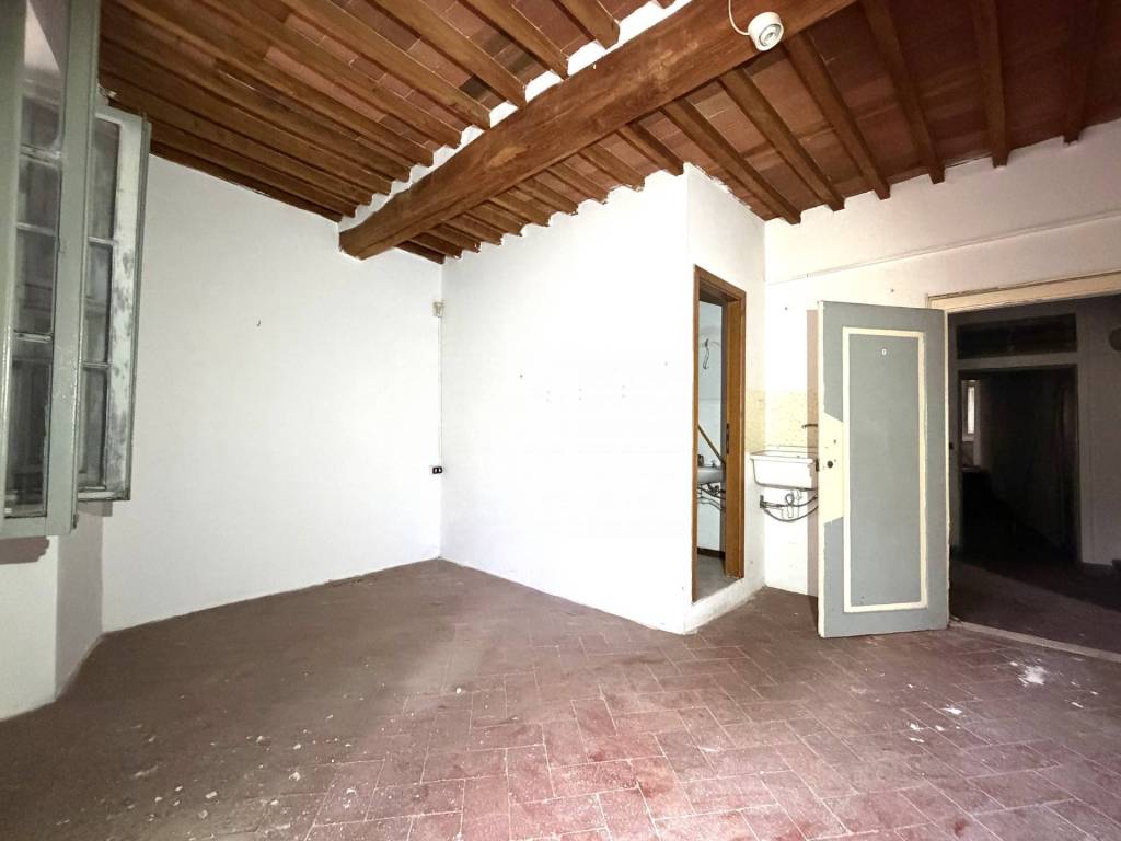 Palazzo / stabile a Pescia - Foto 3