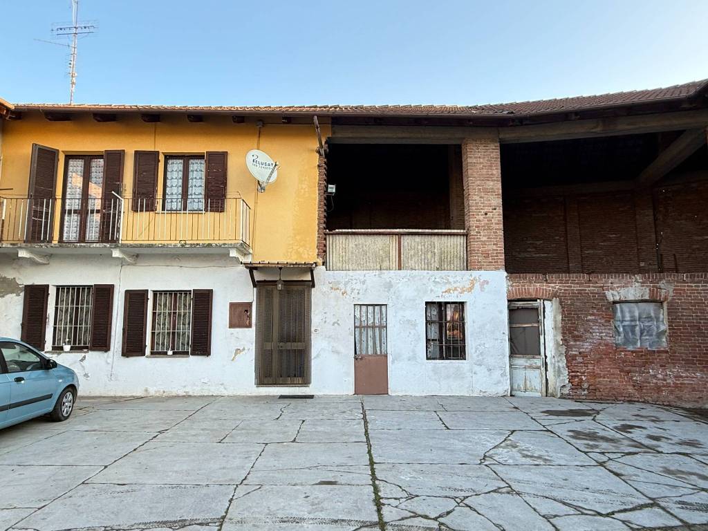Rustico / casale a Guarene in Corso Asti, 84 - Foto 2