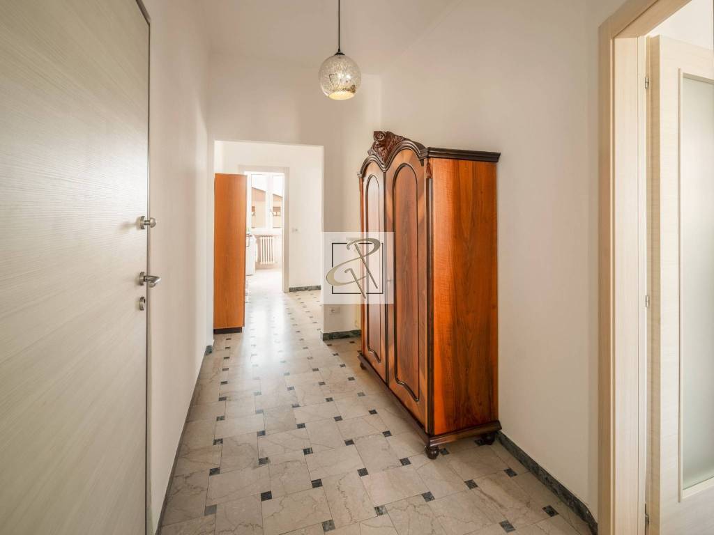 Appartamento a Caprino veronese in Via Perarol, 28 - Foto 2