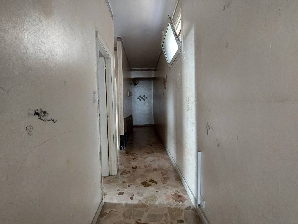 Appartamento a Catania in Via Ammiraglio Caracciolo - Foto 4