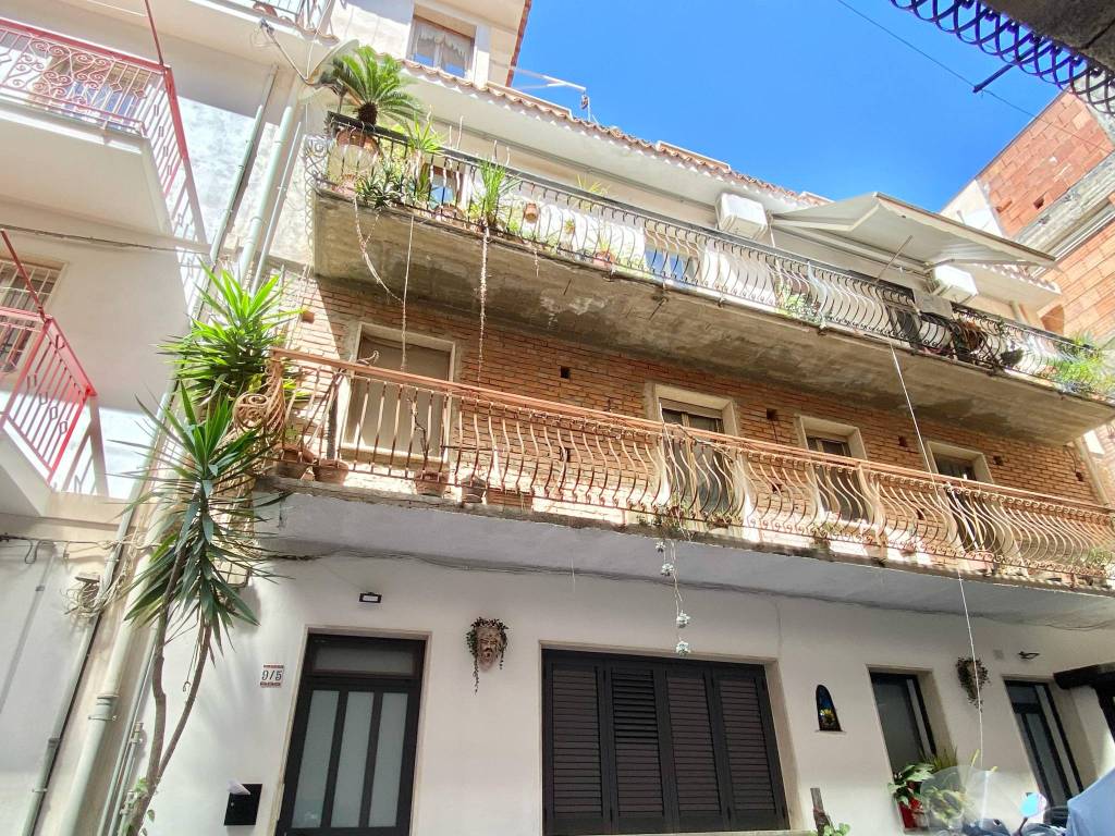 Appartamento a Letojanni in Via I° Maggio - Foto 3