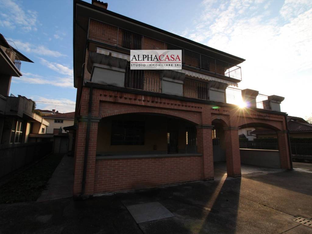 Villa a Bonate sopra in Via Trieste, 15 - Foto 2