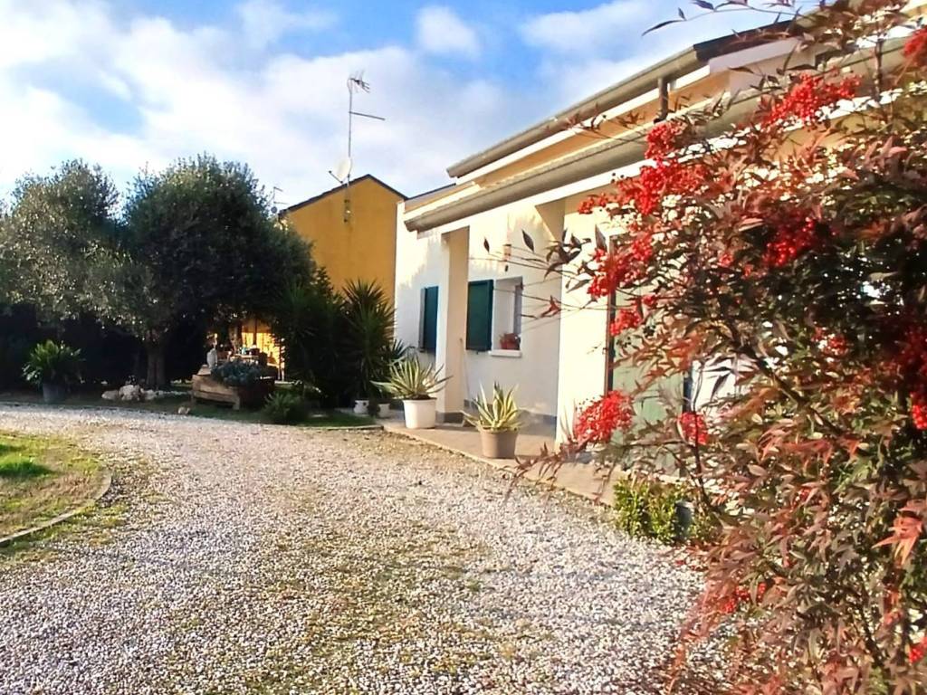 Villa a Ferrara in via stornana, 47 - Foto 5