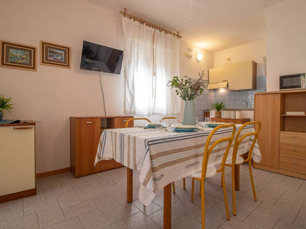 Appartamento a Cattolica in Via Filippo Corridoni, 40 - Foto 2