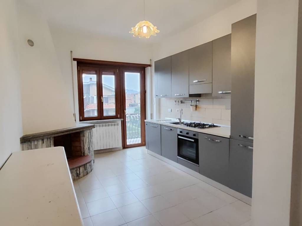 Appartamento a Albano laziale in Via Cagliari, 19 - Foto 2