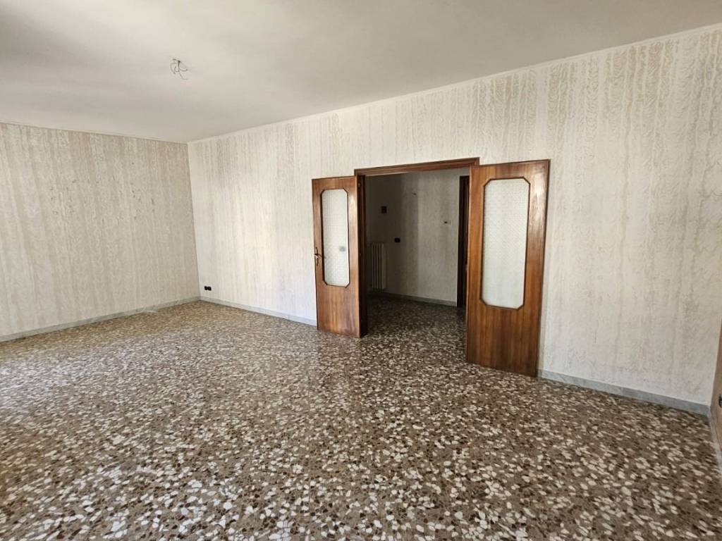 Appartamento a Modugno in Via Giosuè Carducci - Foto 2