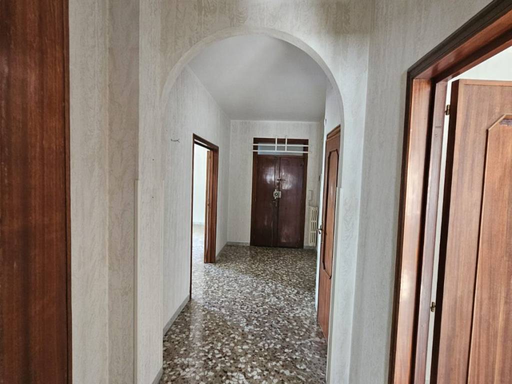 Appartamento a Modugno in Via Giosuè Carducci - Foto 4