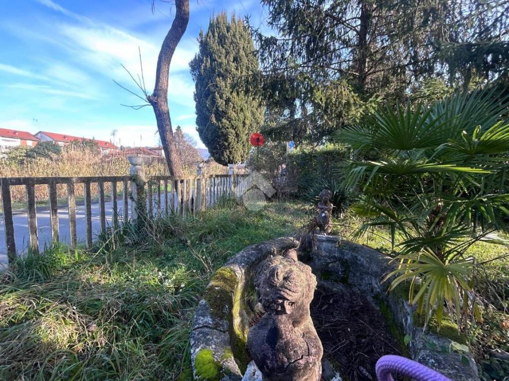 Casa indipendente a Sarzana in Viale Vittorio Alfieri, 26 - Foto 4