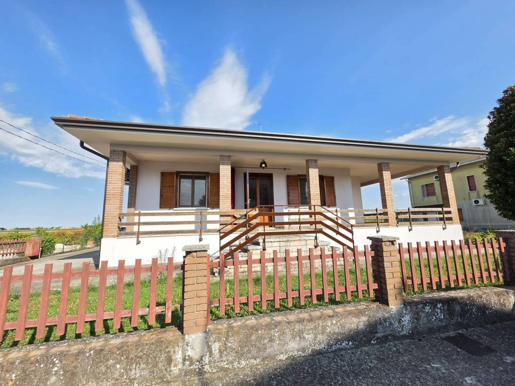 Villa a Sustinente - Foto 3