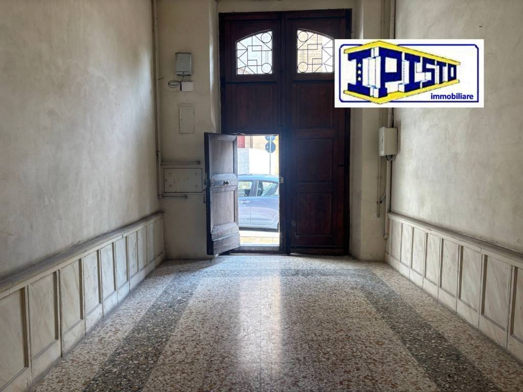 Appartamento a Taranto in Via Duca degli Abruzzi, 106 - Foto 2