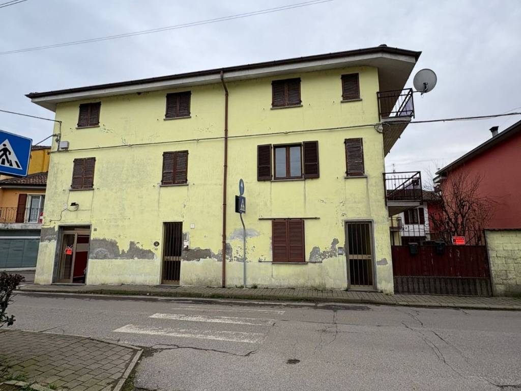Palazzo / stabile a Chignolo po in Via Goffredo Mameli, 23 - Foto 2