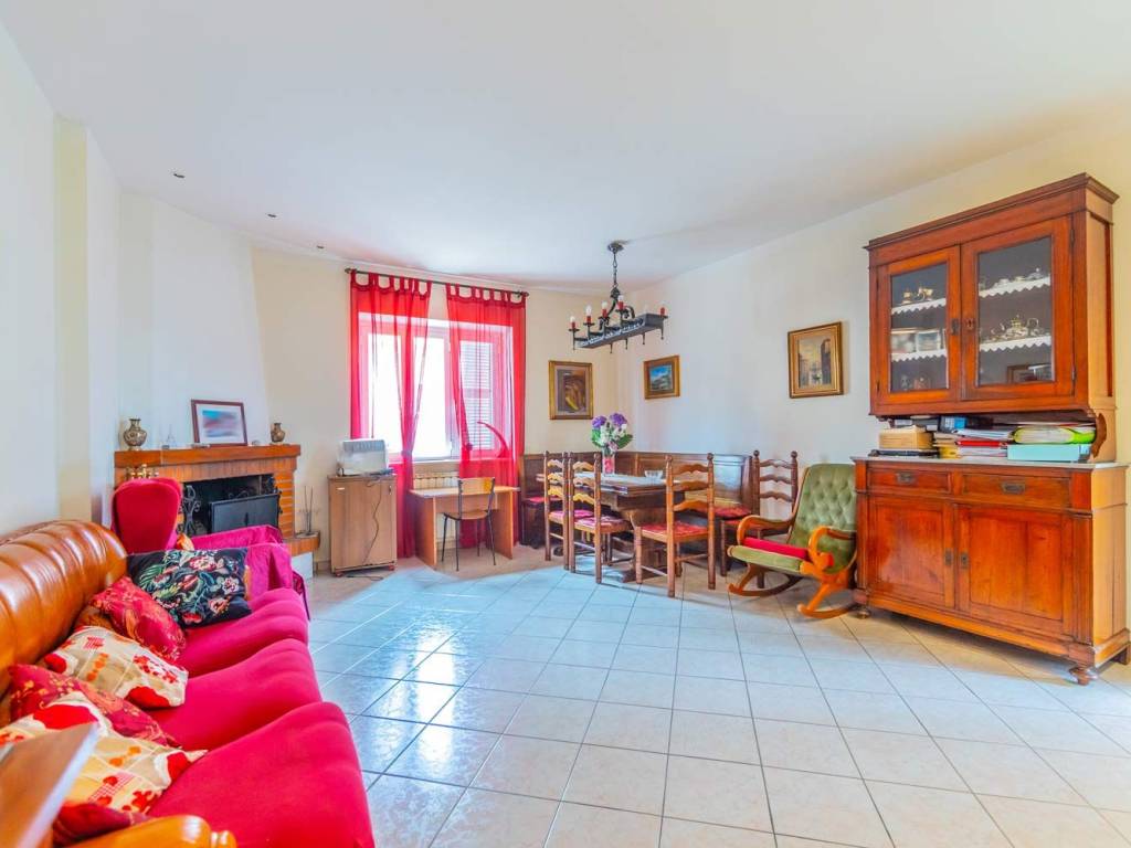 Villa a Velletri in Via Catalini - Foto 2