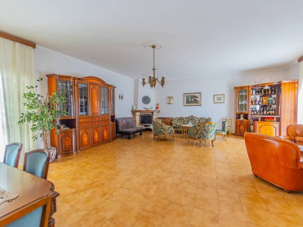Villa a Velletri in Via Catalini - Foto 4