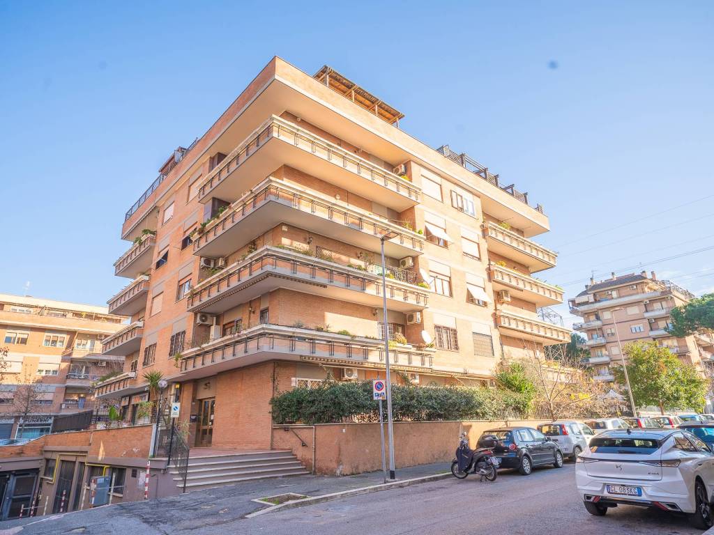 Appartamento a Guidonia montecelio in Via Monte Grappa - Foto 2