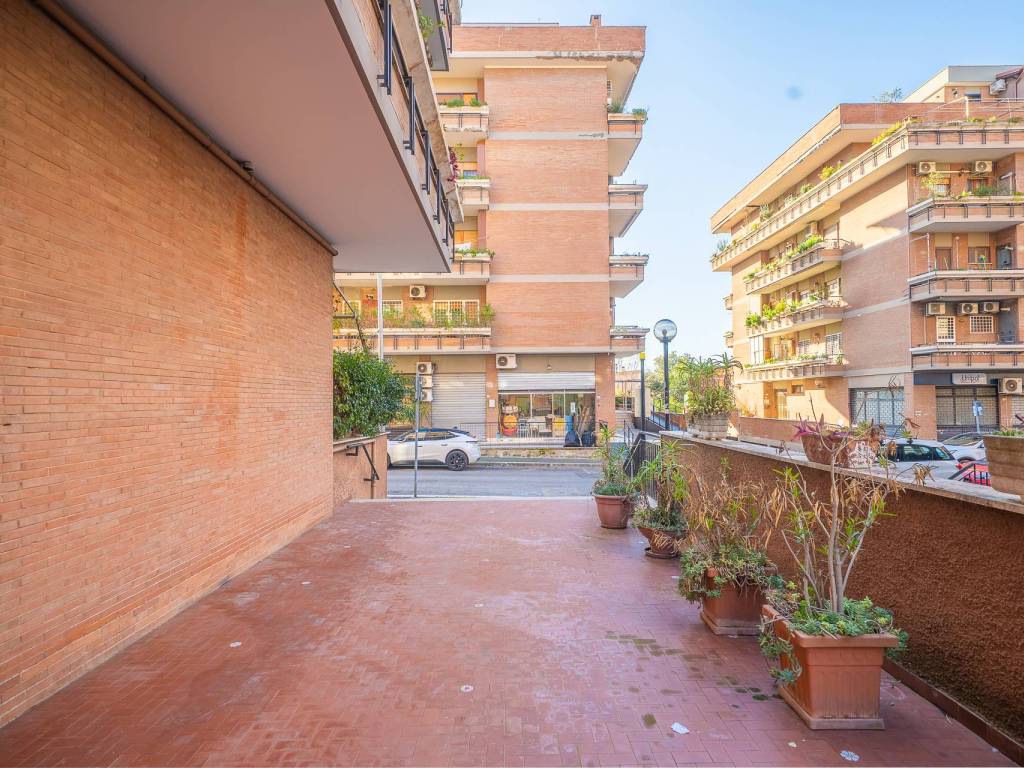 Appartamento a Guidonia montecelio in Via Monte Grappa - Foto 4