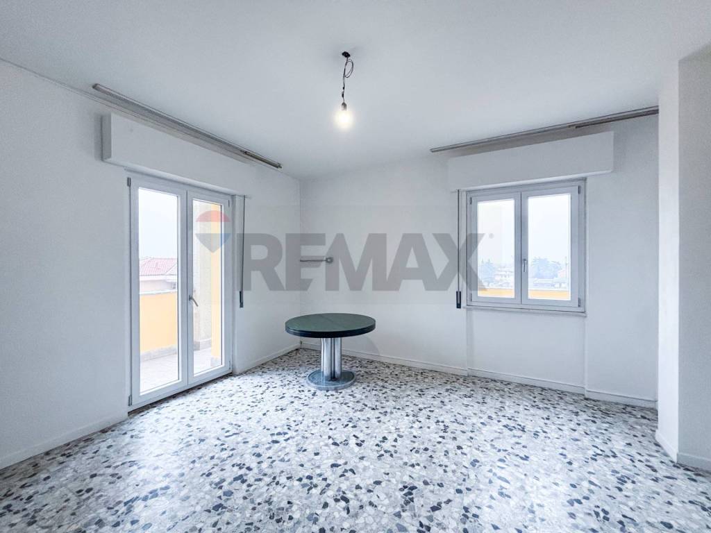 Appartamento a Parabiago in via De Amicis, 4 - Foto 3