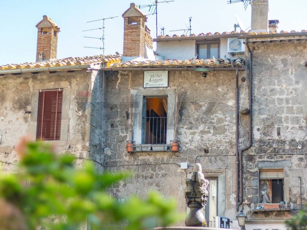 Appartamento a Viterbo in VIA SCHIZZALOCA, 20 - Foto 2