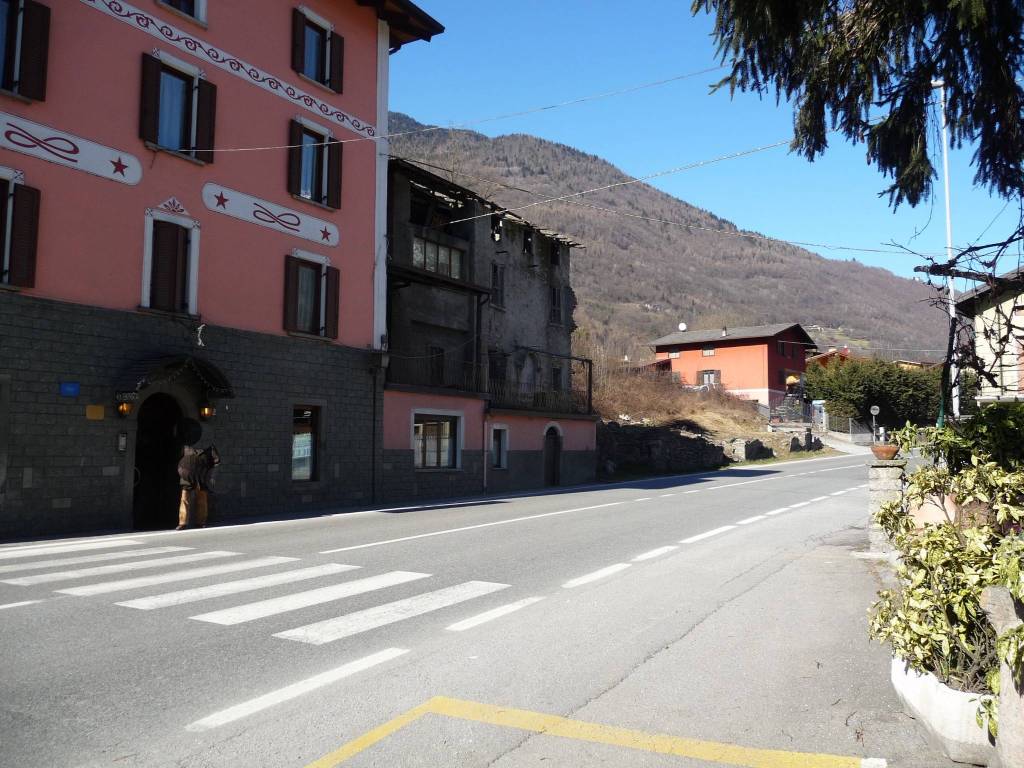 Terreno a Malonno in Via Nazionale, 45 - Foto 3