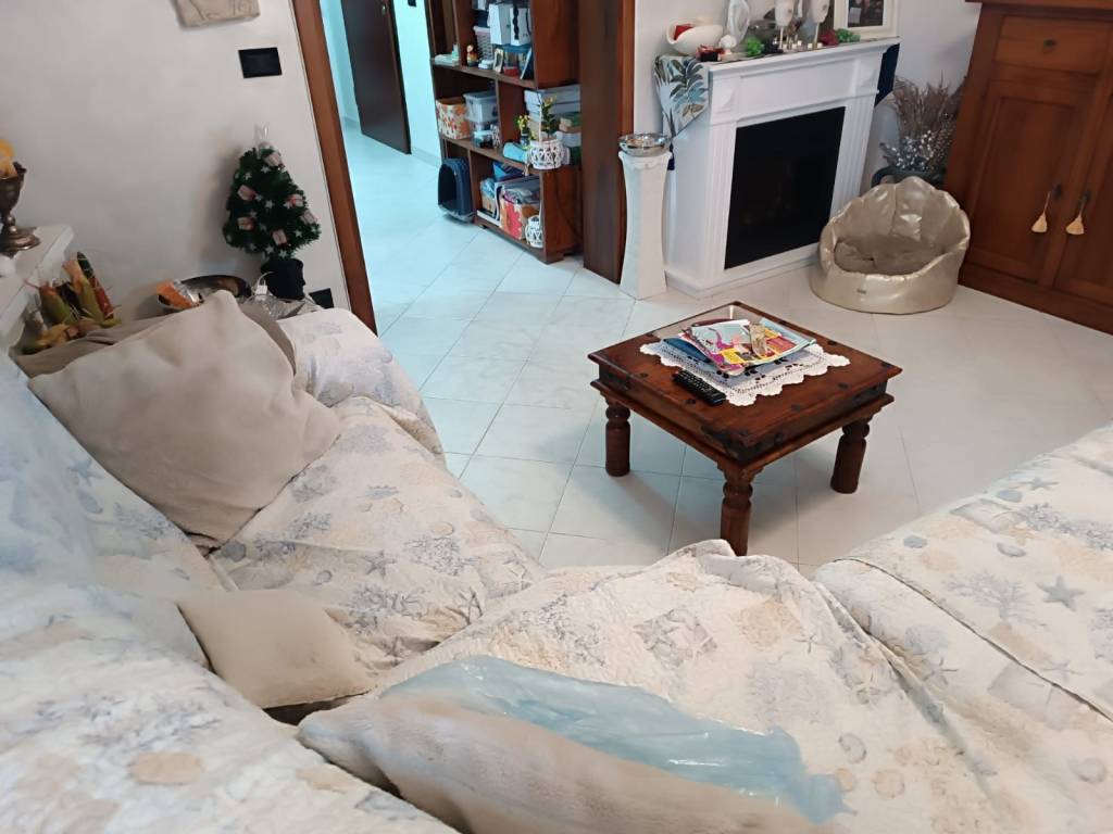 Appartamento a Collesalvetti in Via Eugenio Curiel, 13 - Foto 3