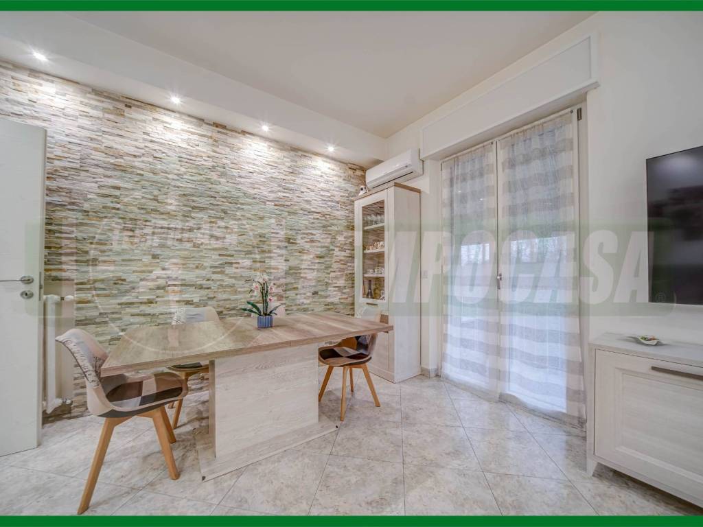 Appartamento a Gallarate in Via CAPPELLINI - Foto 4