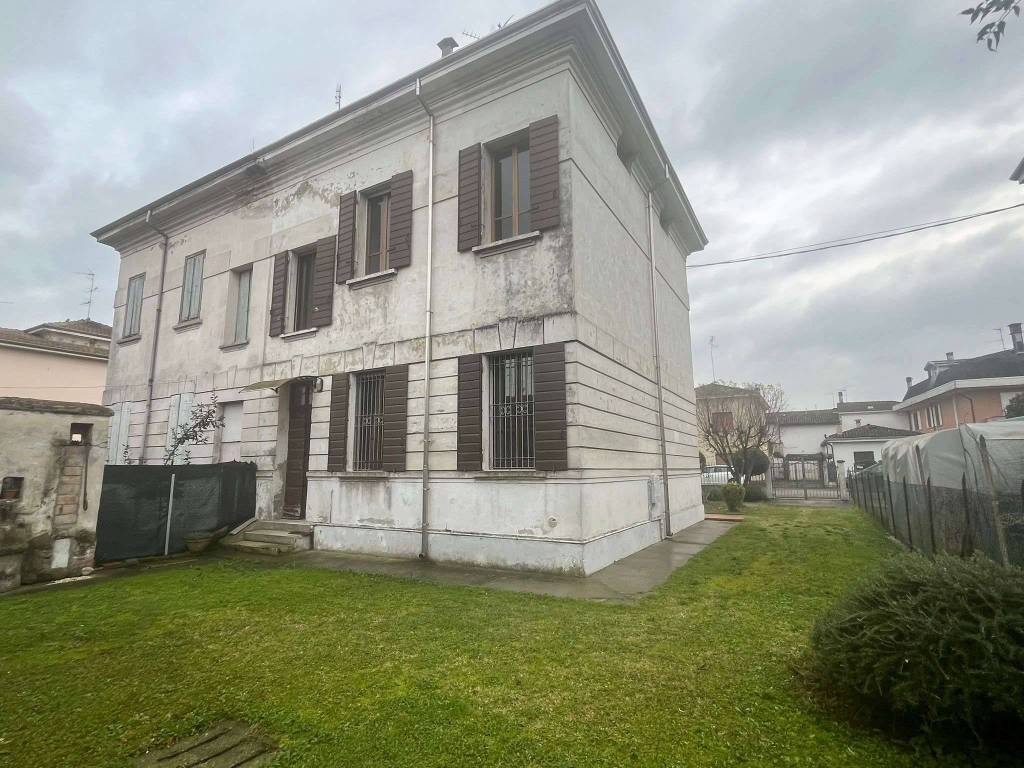 Villa a Moglia in largo On. Bruno Vincenzi - Foto 3