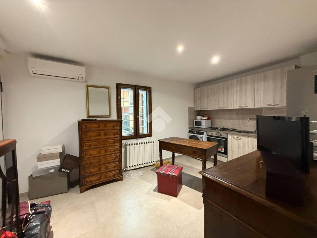 Appartamento a Reggio emilia in Via A. Tassoni, 43 - Foto 3