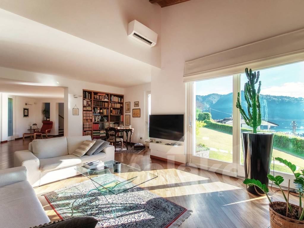 Villa a Cernobbio in Via Paolo Carcano - Foto 2