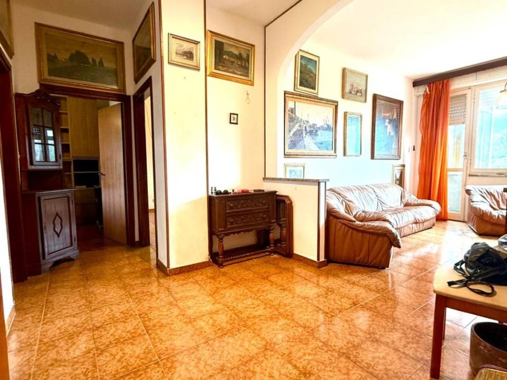 Appartamento a Livorno in Via Montelungo, 16 - Foto 2