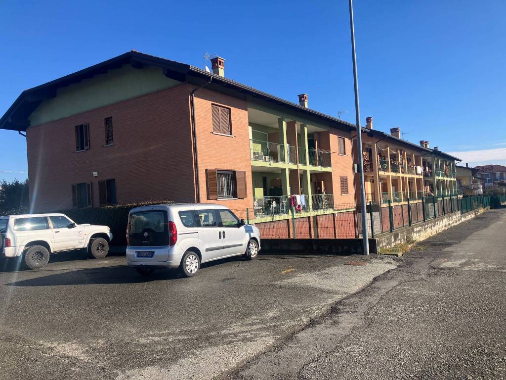 Appartamento a Castellamonte in Strada Ghiaro Superiore, 5 - Foto 2