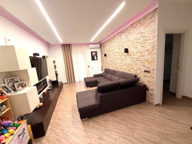 Appartamento a Modugno in Via Porto Torres - Foto 2