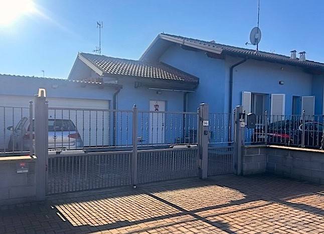 Villa a Garlasco in Via Tramia, 93 - Foto 2