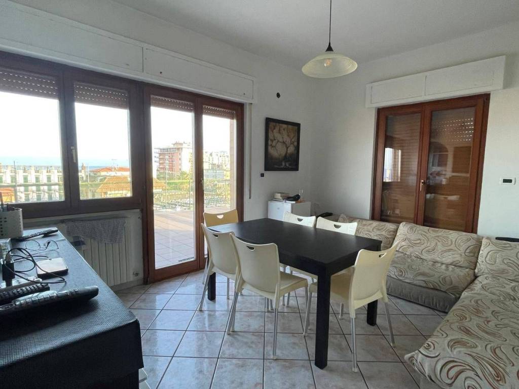 Appartamento a Grottammare in VIA CRIVELLI, 14 - Foto 5