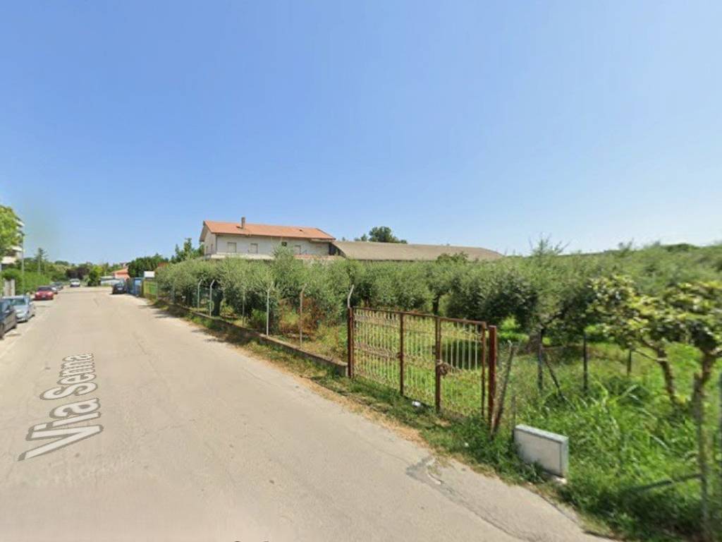 Terreno a Montesilvano in Via Senna - Foto 3