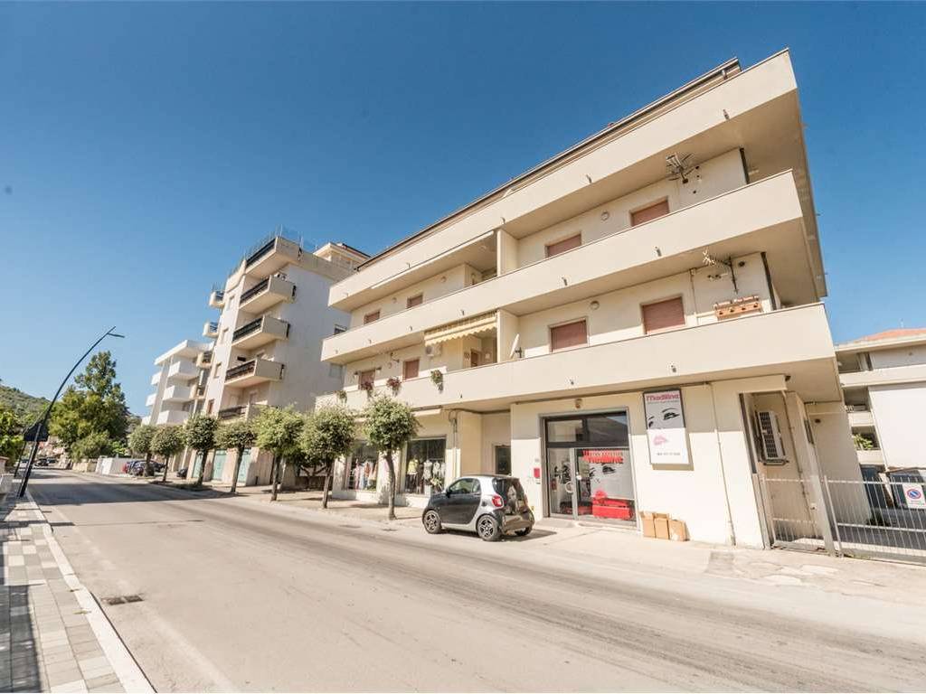 Appartamento a Montesilvano in viale Abruzzo , 9 - Foto 2