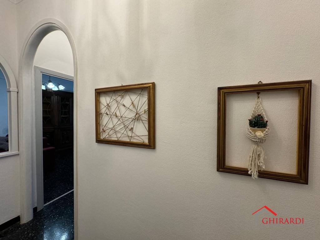 Appartamento a Genova in Via Giacomo Filippo Porrata, 37 - Foto 2