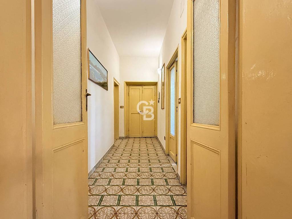 Appartamento a Capodimonte in Via Roma, 51 - Foto 2