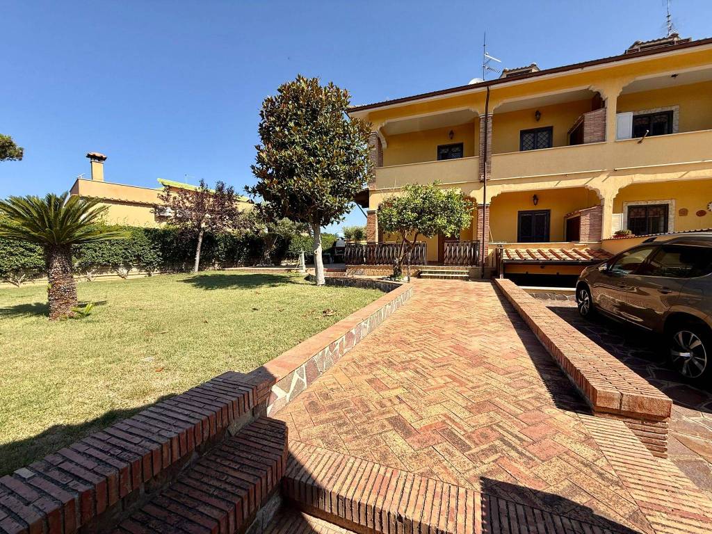 Villa a Ardea in Viale Nuova Florida, 87 - Foto 2