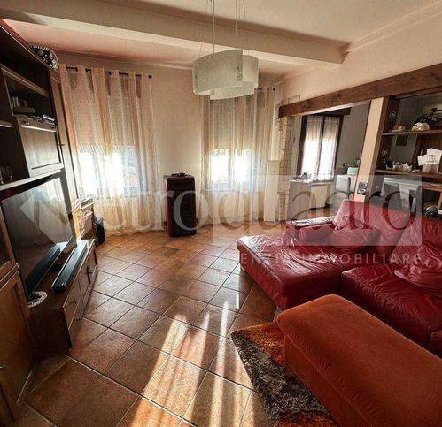 Appartamento a Ostiglia in Vicolo Bertioli 9 - Foto 5