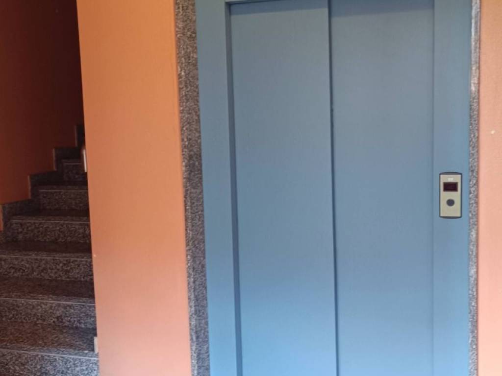 Appartamento a Gallarate in Via Aleardo Aleardi, 28 - Foto 2