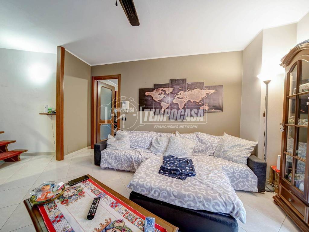 Casa indipendente a Azzate in Via Castello, 6 - Foto 4
