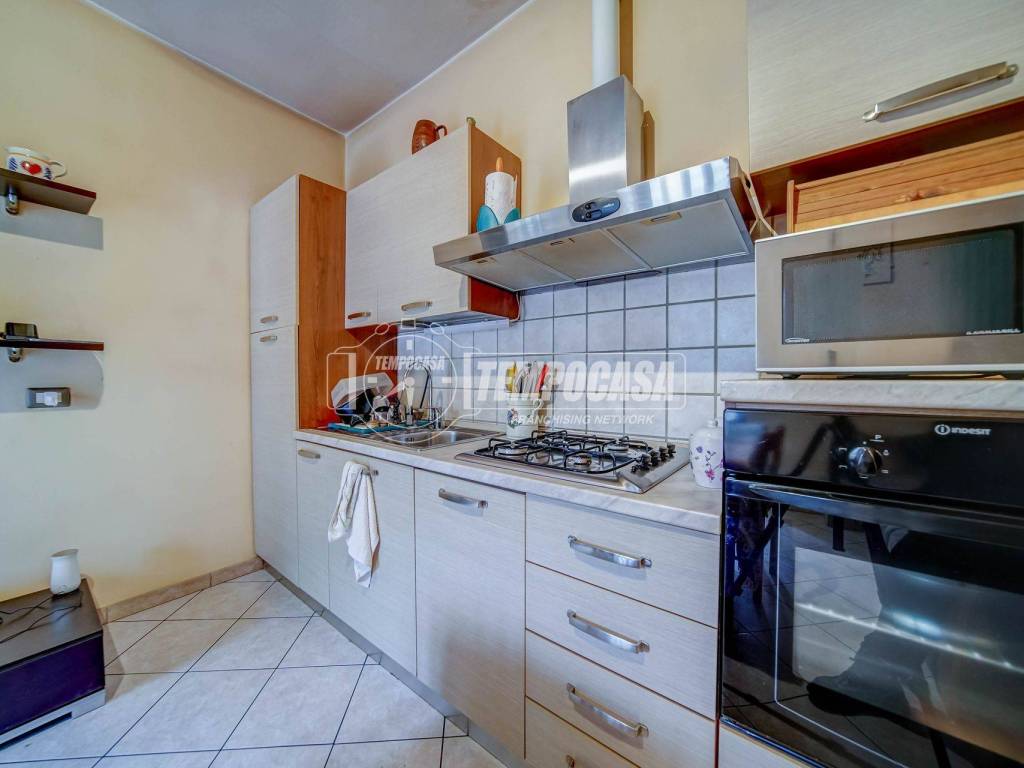 Casa indipendente a Carnago in Via Roma 29 - Foto 4