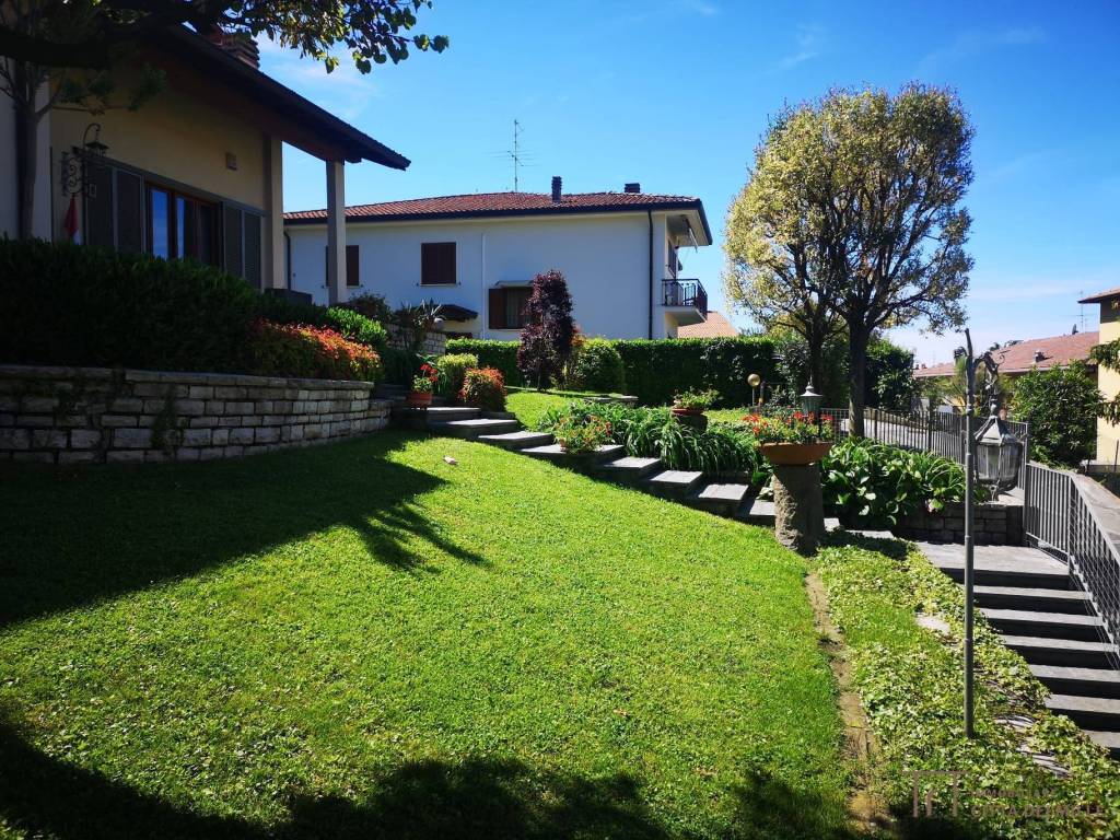 Villa a Mozzo in via Alfredo Piatti - Foto 5