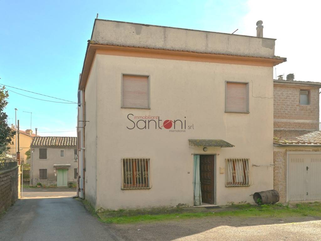Casa indipendente a Viterbo in Via della Stazione, 69 - Foto 3
